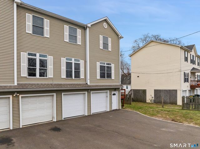 130 Brentwood Avenue, Fairfield, CT 06825