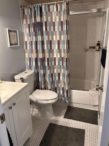 3099 NW 48th Ave 153, Lauderdale Lakes, FL 33313