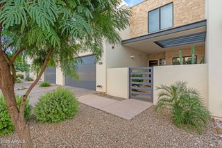 5577 E STELLA Lane, Paradise Valley, AZ 85253