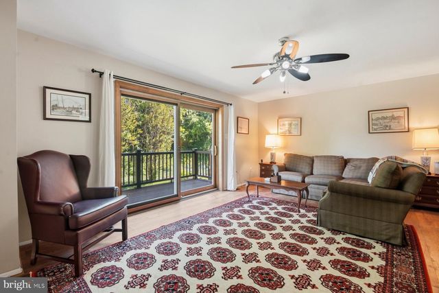 4 SILVER FOX CT, Cockeysville, MD 21030