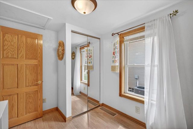 517 ABRAMS STREET, Green Bay, WI 54302