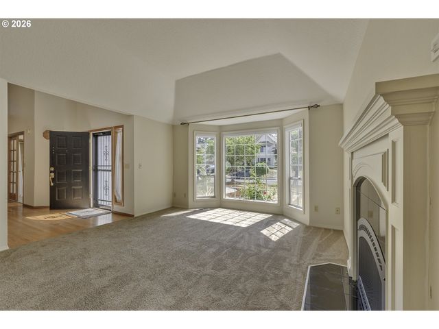 17799 Nw ELKCREST Ct, Portland, OR 97229