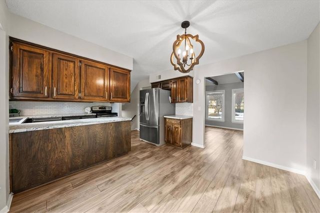 2101 E Sheridan Bridge Lane, Olathe, KS 66062