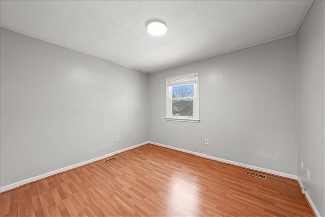 2101 E Sheridan Bridge Lane, Olathe, KS 66062