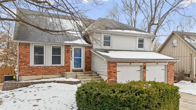 2101 E Sheridan Bridge Lane, Olathe, KS 66062