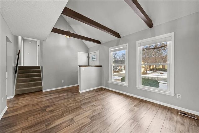 2101 E Sheridan Bridge Lane, Olathe, KS 66062