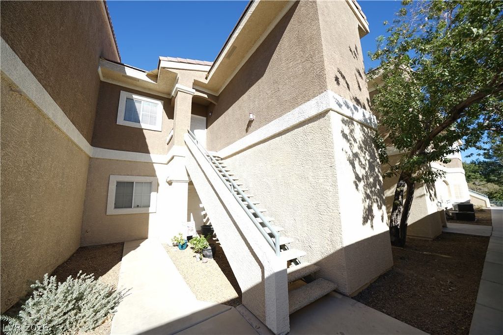 833 Aspen Peak Loop 1423, Henderson, NV 89011