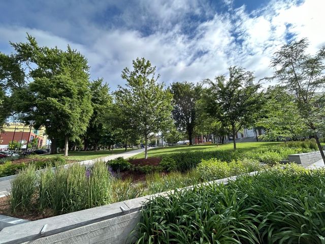 131 Main St Apt 210, Burlington, VT 05401