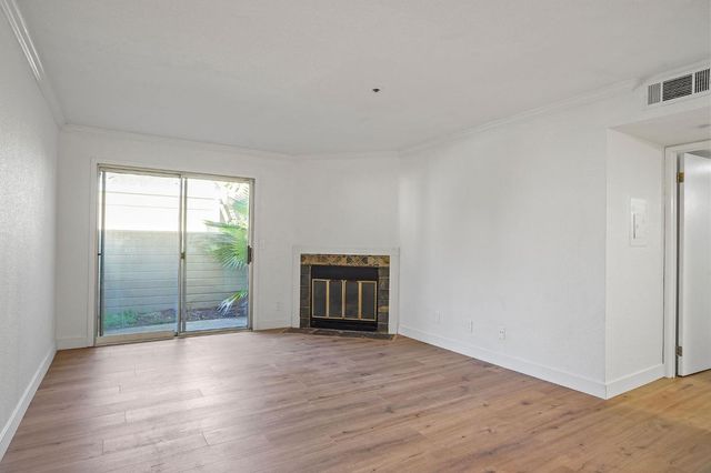 1019 Dornajo Way #114, Sacramento, CA 95825