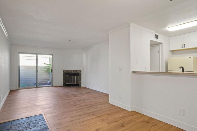 1019 Dornajo Way #114, Sacramento, CA 95825