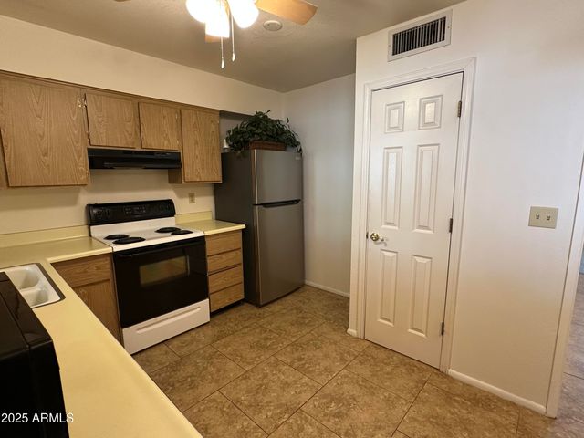 10856 W Santa Fe Drive, Sun City, AZ 85351