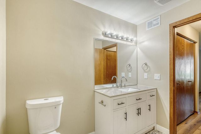1450 Bidwell Street 108, West Saint Paul, MN 55118