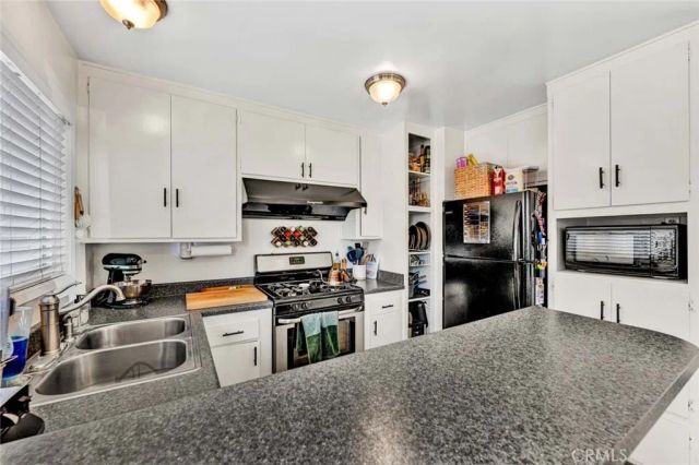 664 Center Street A, Costa Mesa, CA 92627