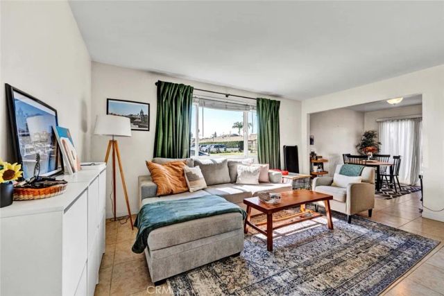664 Center Street A, Costa Mesa, CA 92627