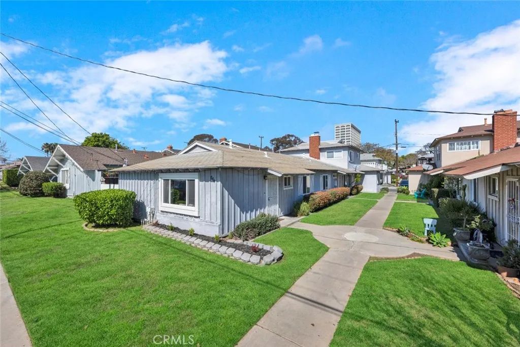 664 Center Street A, Costa Mesa, CA 92627