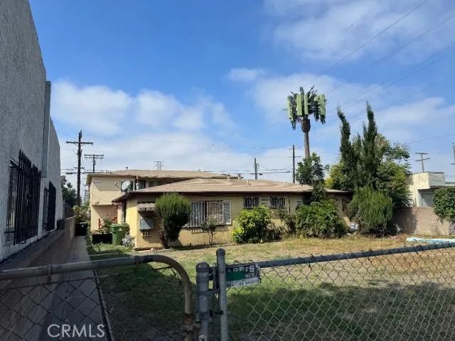 9809 Avalon Boulevard, Los Angeles, CA 90003