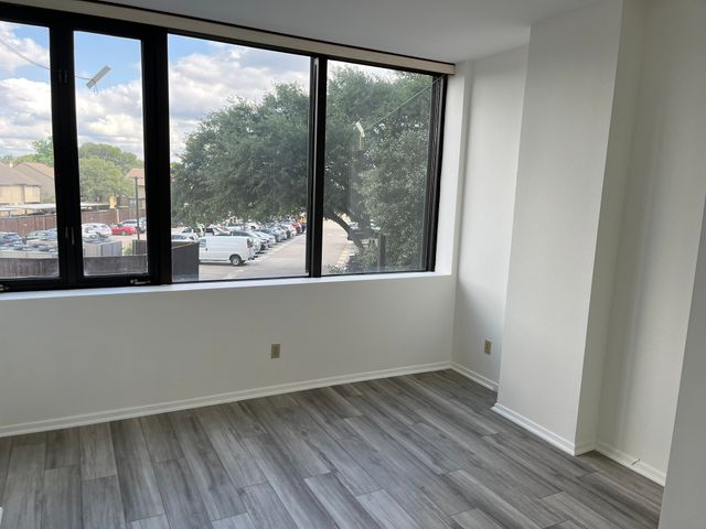 5200 Keller Springs Road 215, Dallas, TX 75248
