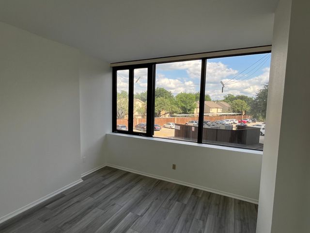 5200 Keller Springs Road 215, Dallas, TX 75248