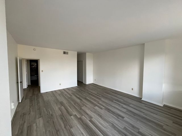 5200 Keller Springs Road 215, Dallas, TX 75248