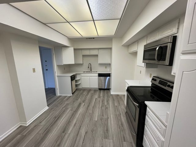 5200 Keller Springs Road 215, Dallas, TX 75248
