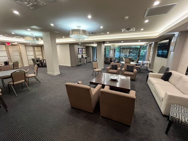 5200 Keller Springs Road 215, Dallas, TX 75248