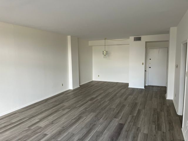 5200 Keller Springs Road 215, Dallas, TX 75248
