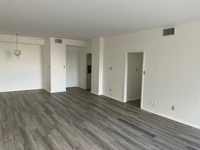 5200 Keller Springs Road 215, Dallas, TX 75248