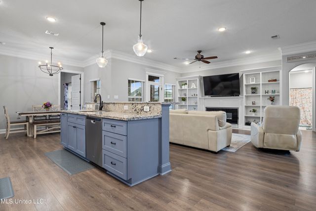 2987 Rue Acadian Gardens, Biloxi, MS 39532
