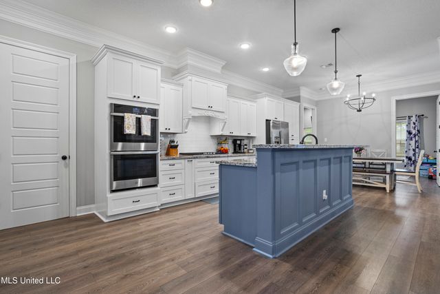 2987 Rue Acadian Gardens, Biloxi, MS 39532