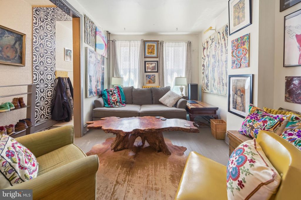 521 MOUNTAIN ST, Philadelphia, PA 19148