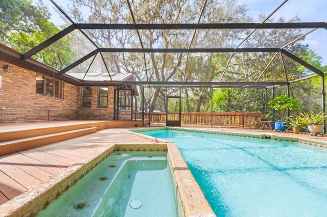 3649 Lone Wolf Trl, St Augustine, FL 32086