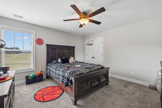 3242 Pinson School Rd, Greenbrier, TN 37073