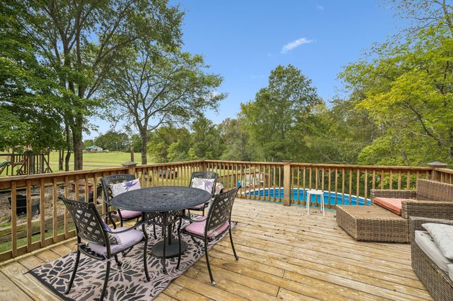3242 Pinson School Rd, Greenbrier, TN 37073