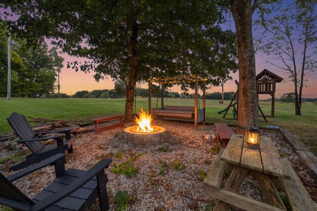 3242 Pinson School Rd, Greenbrier, TN 37073