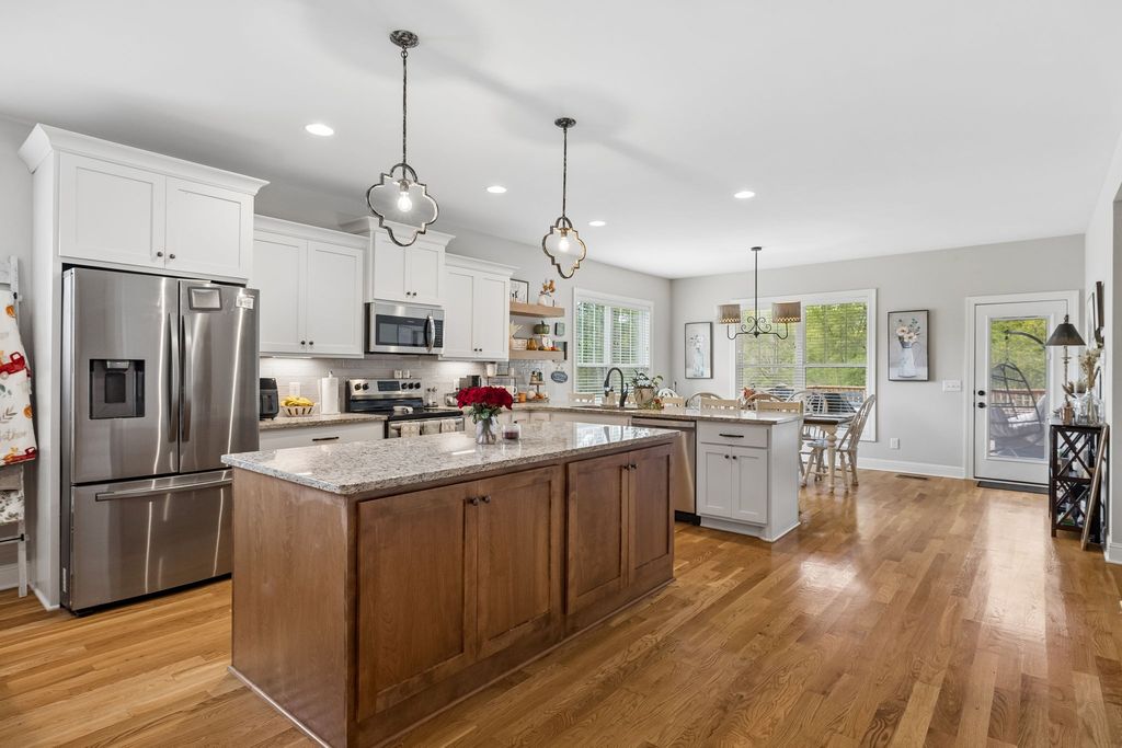 3242 Pinson School Rd, Greenbrier, TN 37073