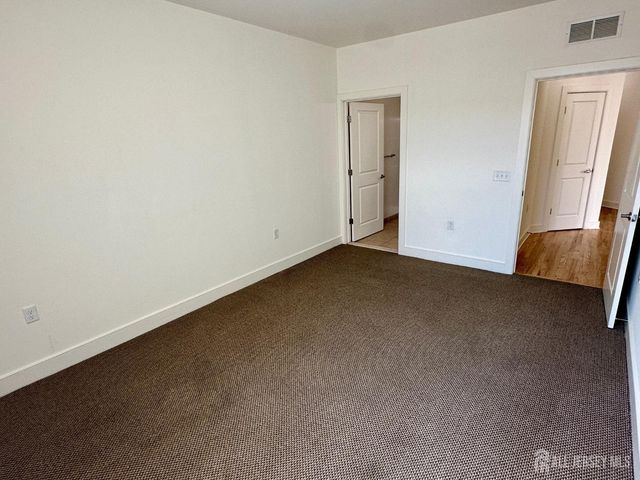 101 Roosevelt Avenue 311, Carteret, NJ 07008