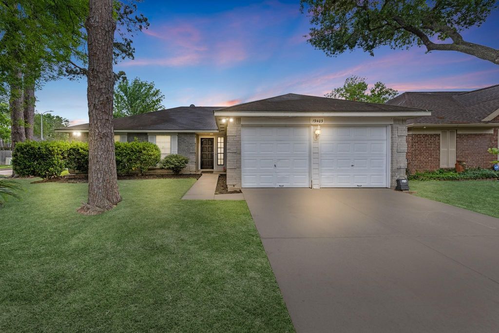 19403 Bristlestar Drive, Katy, TX 77449