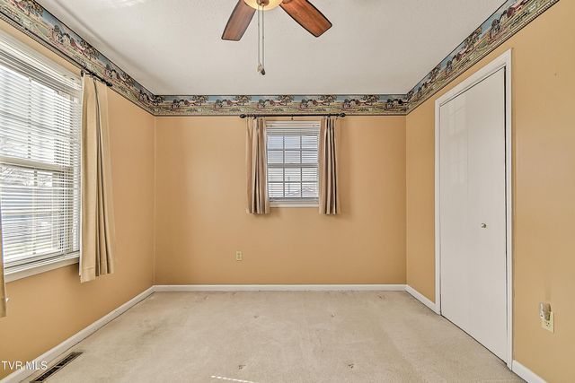 325 Mayfield Drive, Bristol, TN 37620