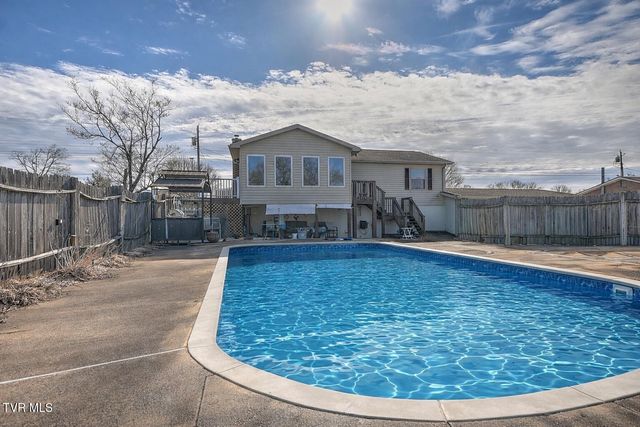 325 Mayfield Drive, Bristol, TN 37620