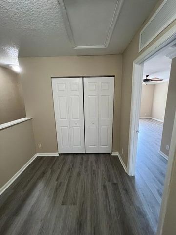 3075 N Evergreen Circle, Boynton Beach, FL 33426