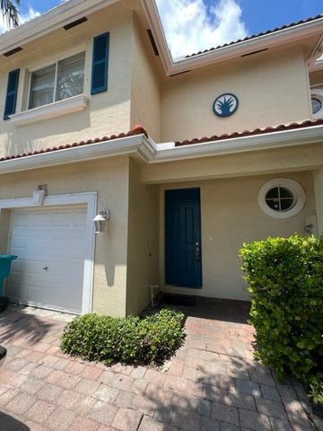 3075 N Evergreen Circle, Boynton Beach, FL 33426