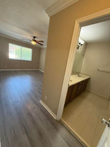 3075 N Evergreen Circle, Boynton Beach, FL 33426