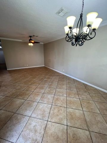 3075 N Evergreen Circle, Boynton Beach, FL 33426