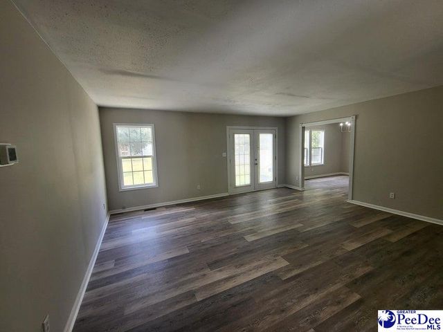 4000 N Center Rd, Hartsville, SC 29550