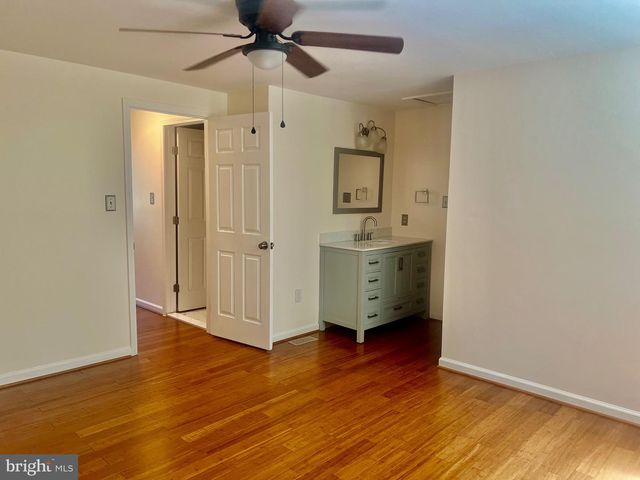 19918 BUHRSTONE DR, Gaithersburg, MD 20886