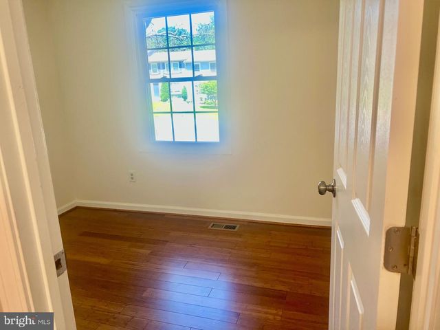 19918 BUHRSTONE DR, Gaithersburg, MD 20886