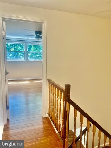 19918 BUHRSTONE DR, Gaithersburg, MD 20886