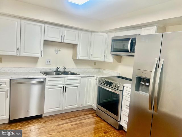 19918 BUHRSTONE DR, Gaithersburg, MD 20886