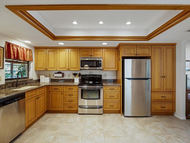 984 GILLESPIE DRIVE, Palm Harbor, FL 34684