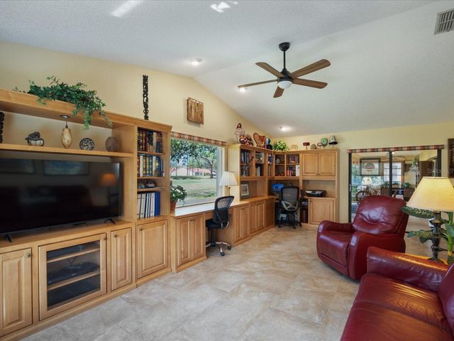 984 GILLESPIE DRIVE, Palm Harbor, FL 34684